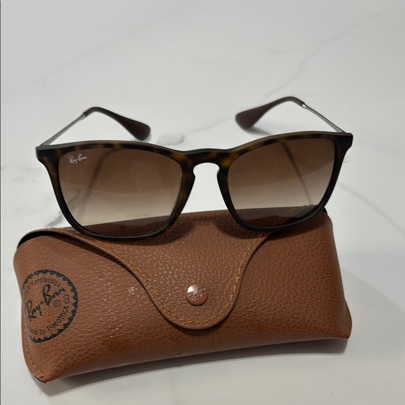 Ray-Ban Tortoise Sunglasses with Case - Picture 2 of 4